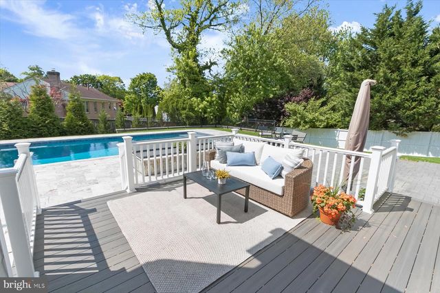 11000 LUXMANOR ROAD, North Bethesda, MD 20852