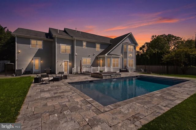 11000 LUXMANOR ROAD, North Bethesda, MD 20852