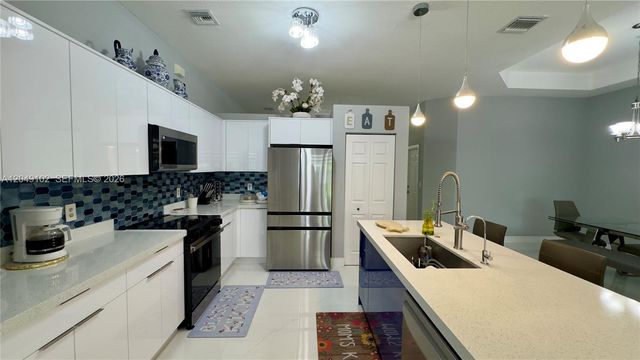 937 NE 35th Avenue, Homestead, FL 33033