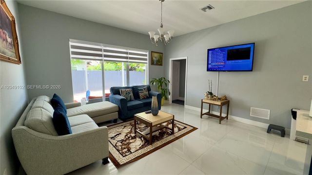 937 NE 35th Avenue, Homestead, FL 33033