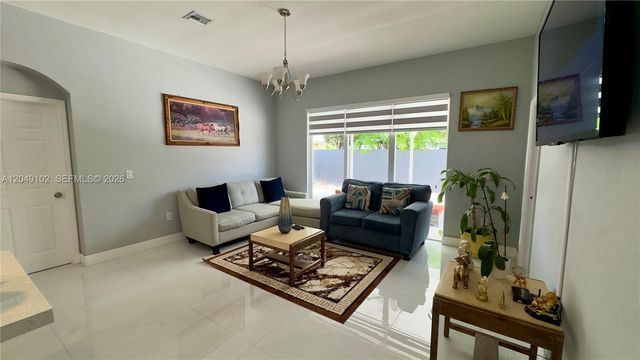 937 NE 35th Avenue, Homestead, FL 33033