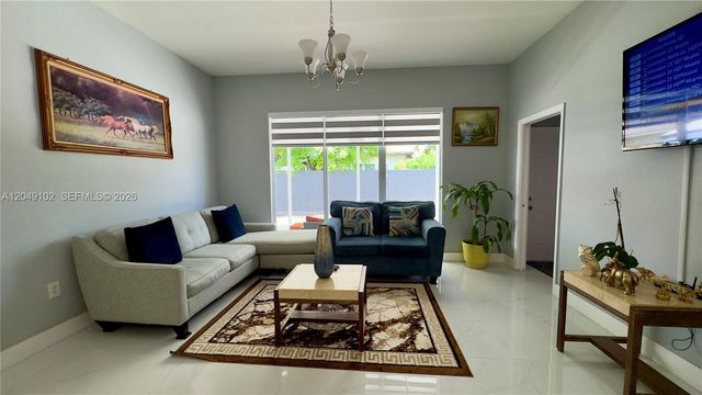 937 NE 35th Avenue, Homestead, FL 33033