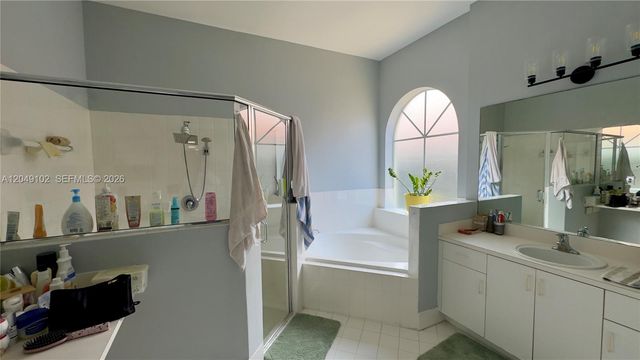 937 NE 35th Avenue, Homestead, FL 33033