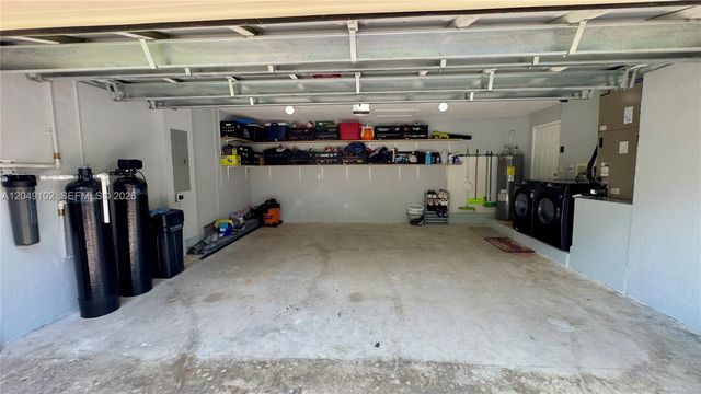 937 NE 35th Avenue, Homestead, FL 33033