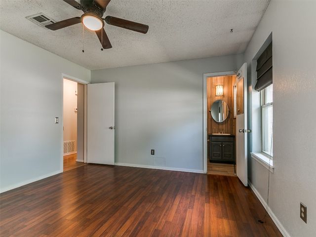 201 S Patterson Drive, Moore, OK 73160