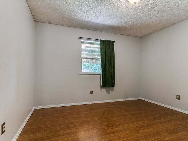 201 S Patterson Drive, Moore, OK 73160