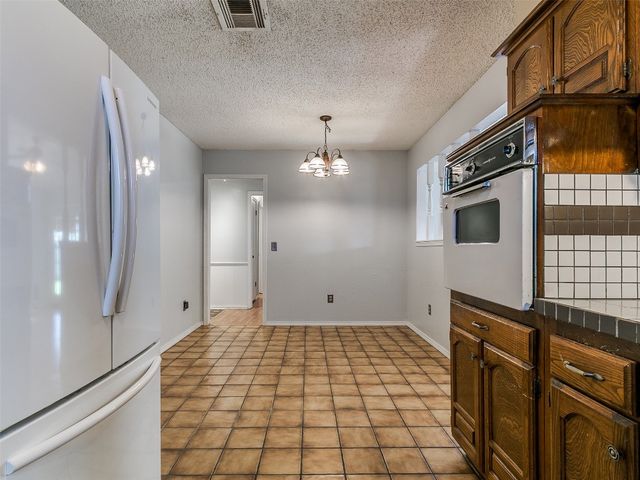 201 S Patterson Drive, Moore, OK 73160
