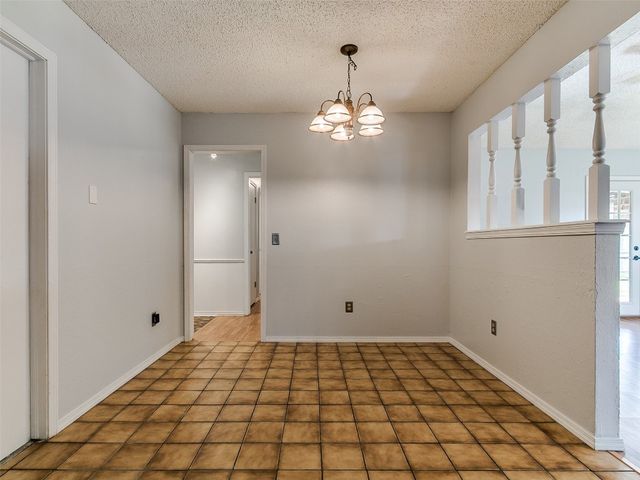 201 S Patterson Drive, Moore, OK 73160