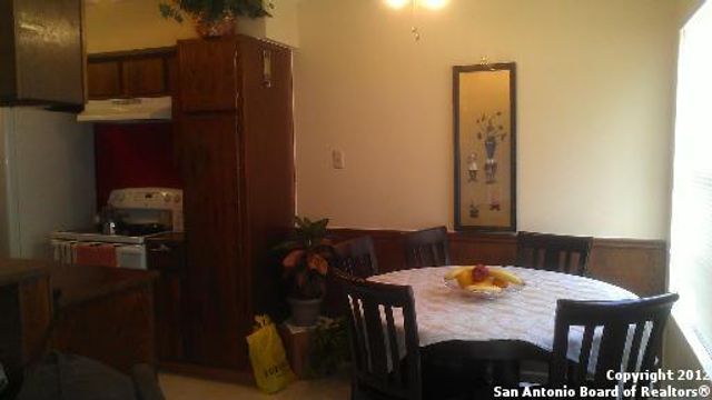 5944 DANNY KAYE DR, San Antonio, TX 78240