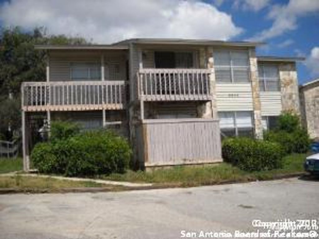 5944 DANNY KAYE DR, San Antonio, TX 78240