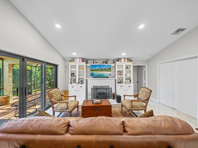 23313 Water Circle, Boca Raton, FL 33486