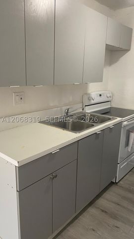 1715 NW 8th Ct 1, Fort Lauderdale, FL 33311