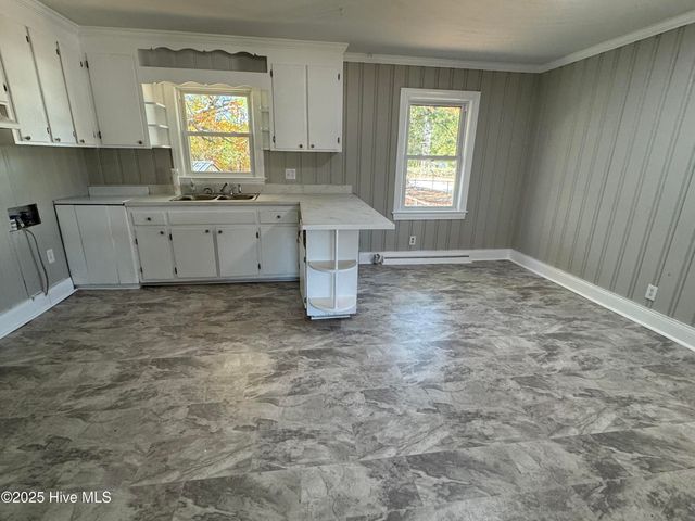 1622 W Raleigh Boulevard, Rocky Mount, NC 27803