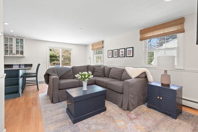 26 Parsonage Ln, Topsfield, MA 01983