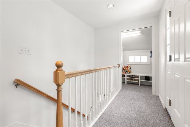 26 Parsonage Ln, Topsfield, MA 01983