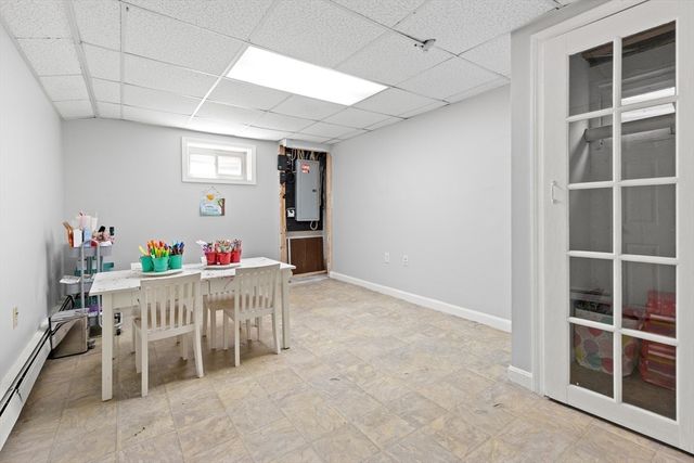 26 Parsonage Ln, Topsfield, MA 01983