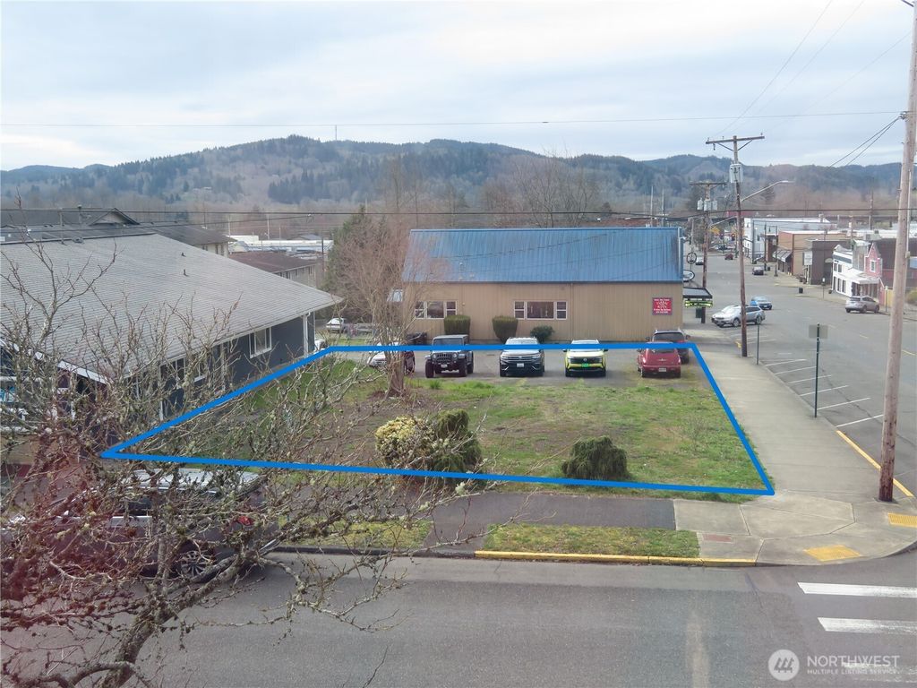 101 E Broadway Avenue, Montesano, WA 98563