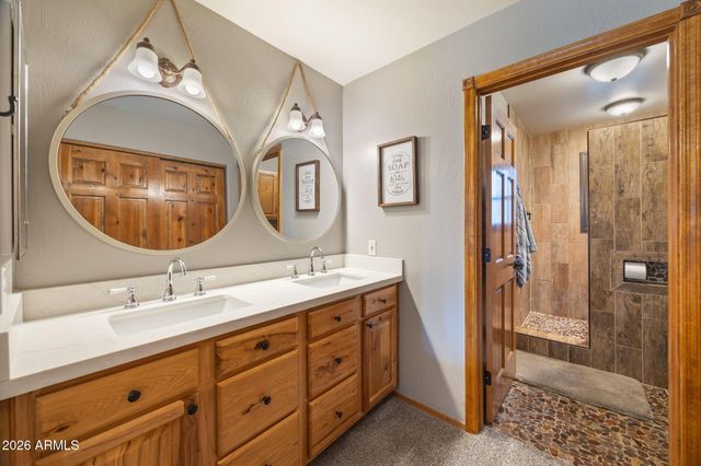 2654 PALOMINO Trail, Overgaard, AZ 85933