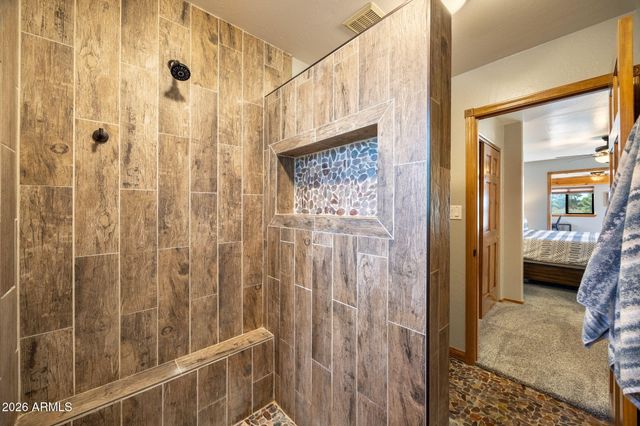 2654 PALOMINO Trail, Overgaard, AZ 85933