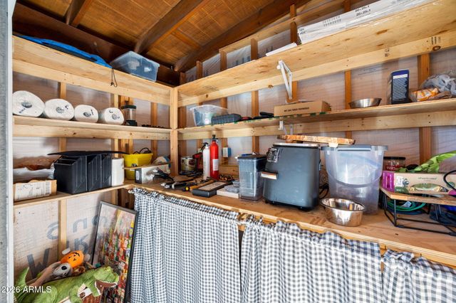 2654 PALOMINO Trail, Overgaard, AZ 85933