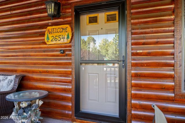 2654 PALOMINO Trail, Overgaard, AZ 85933