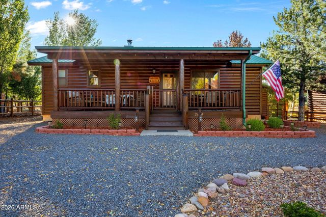 2654 PALOMINO Trail, Overgaard, AZ 85933