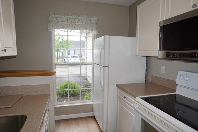370 Piney Creek Drive, 32, Blacklick, OH 43004