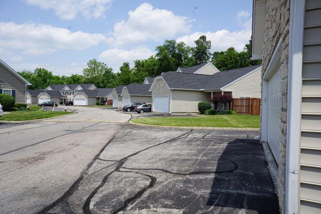 370 Piney Creek Drive, 32, Blacklick, OH 43004