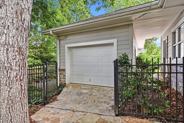 102 Greenleaf Lane, Easley, SC 29642