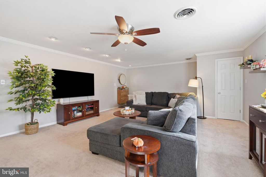 1504 YARDLEY CMNS, YARDLEY, PA 19067 — photo 4