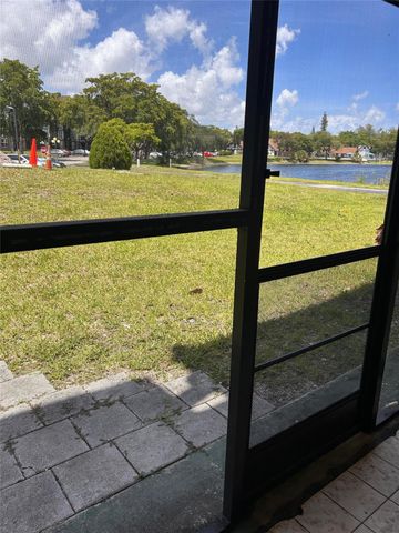 3670 Inverrary Dr, Lauderhill, FL 33319