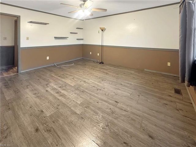 51 Messick RD, Poquoson, VA 23662