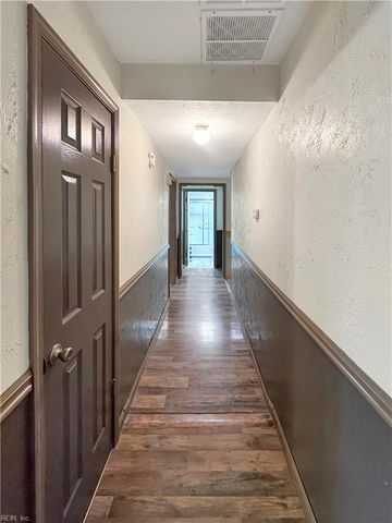 51 Messick RD, Poquoson, VA 23662