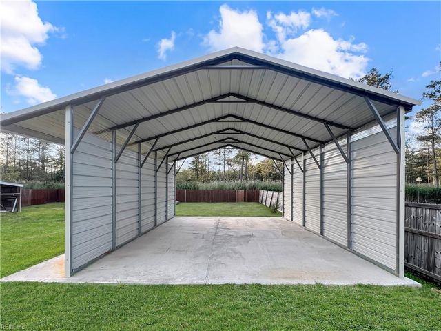 51 Messick RD, Poquoson, VA 23662