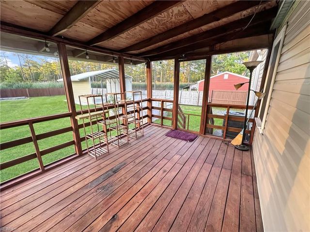 51 Messick RD, Poquoson, VA 23662