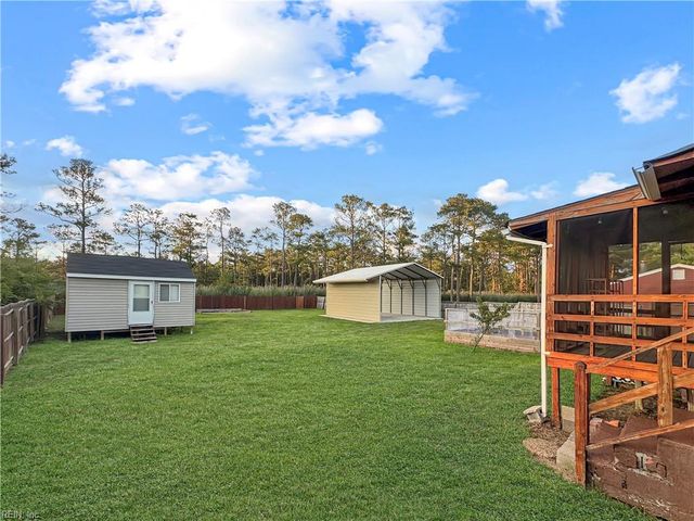 51 Messick RD, Poquoson, VA 23662