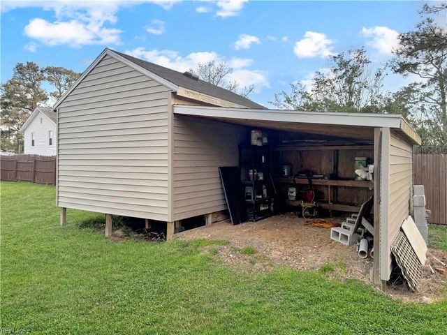 51 Messick RD, Poquoson, VA 23662