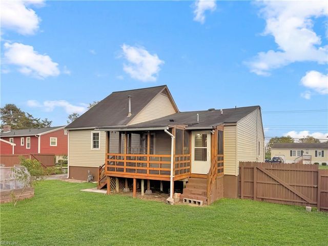 51 Messick RD, Poquoson, VA 23662