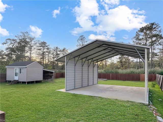 51 Messick RD, Poquoson, VA 23662