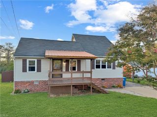 51 Messick RD, Poquoson, VA 23662