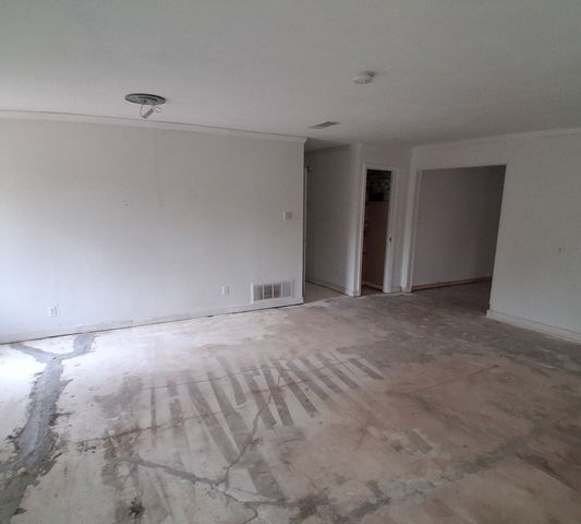 10 Ironwood Drive, Texarkana, TX 75503