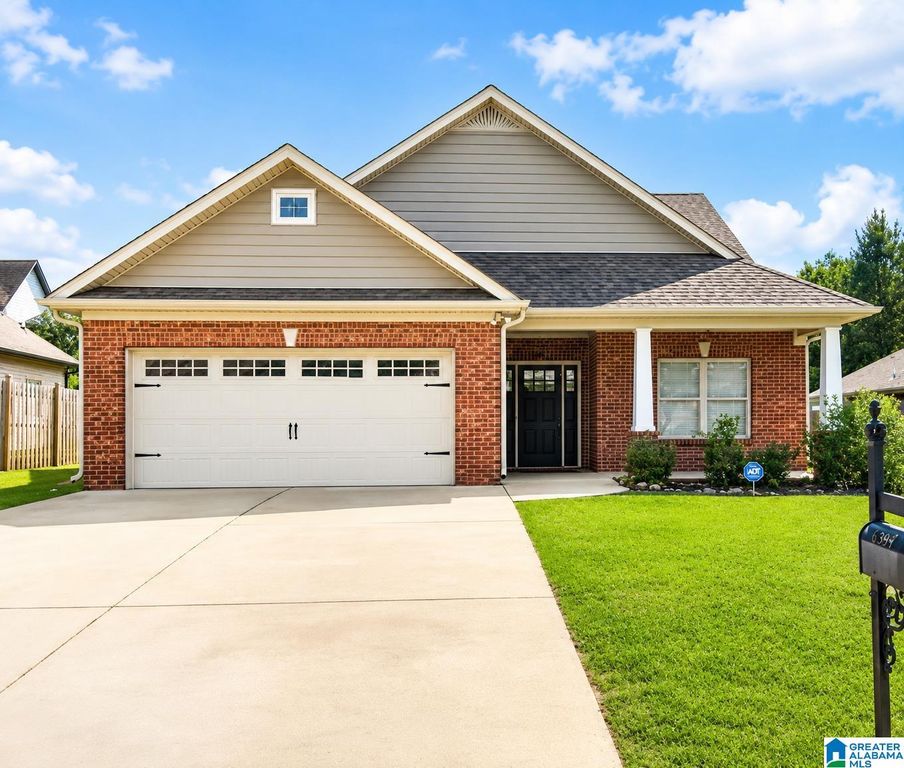 2025 HIGHVIEW WAY, Calera, AL 35040