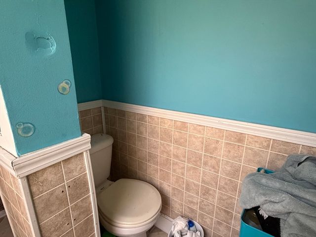 149 Franklin St, Fall River, MA 02720