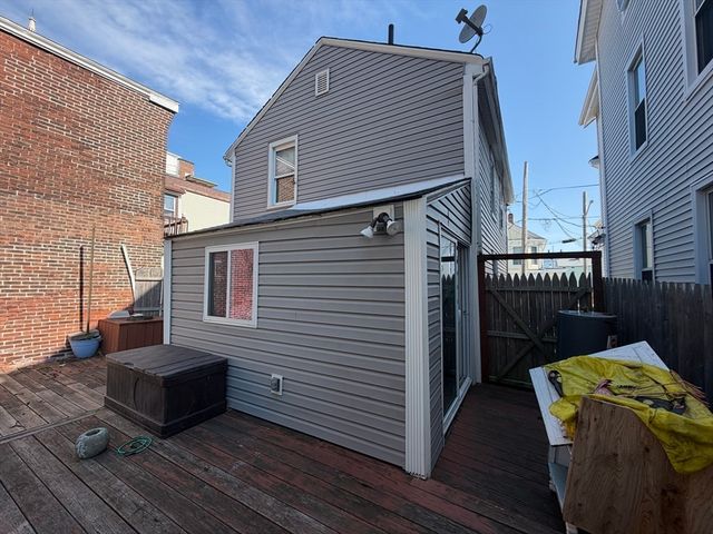 149 Franklin St, Fall River, MA 02720