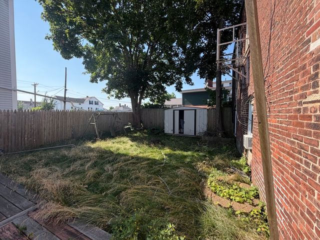 149 Franklin St, Fall River, MA 02720