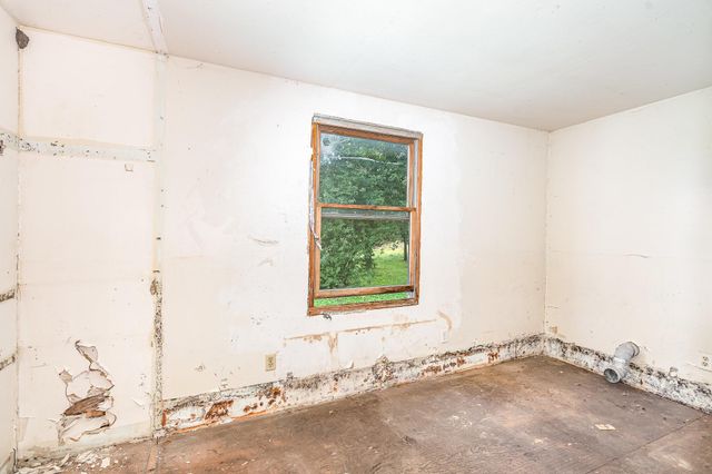 10099 160th Street W, Kilkenny, MN 56052