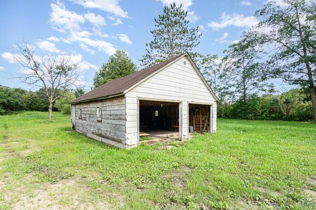 10099 160th Street W, Kilkenny, MN 56052