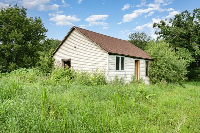 10099 160th Street W, Kilkenny, MN 56052