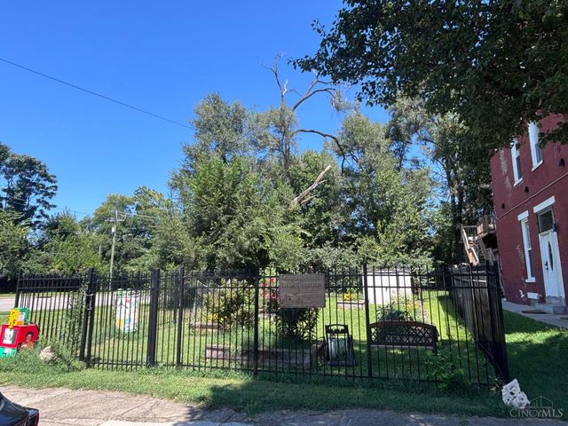476 Dayton Street, Cincinnati, OH 45214