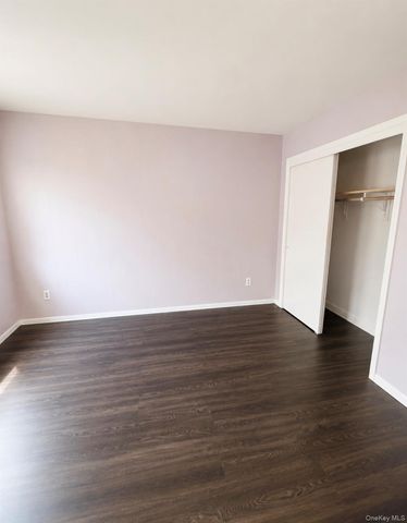 1 Atlantic Avenue 79, Farmingdale, NY 11735